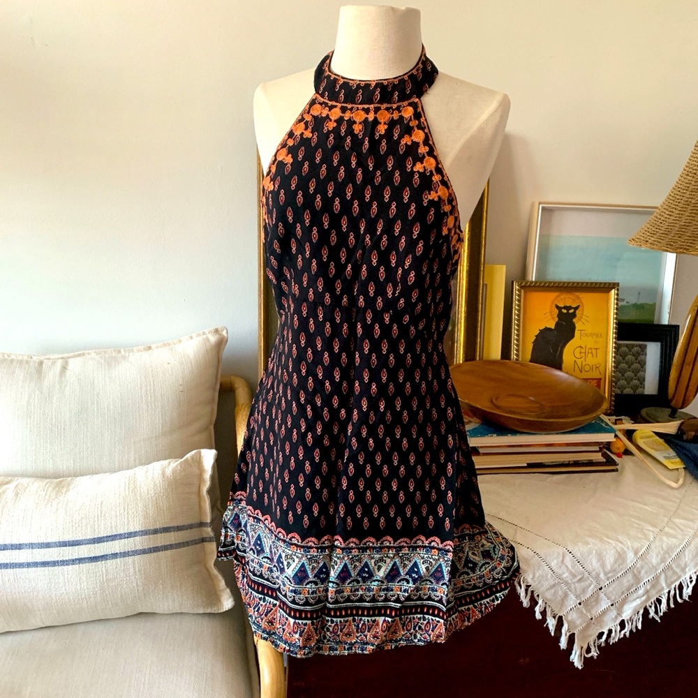 Millau halter summer dress in excellent condition 🌺